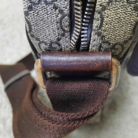 Authentic Gucci GG Supreme monogram canvas message Crossbody bag - Picture 15 of 16